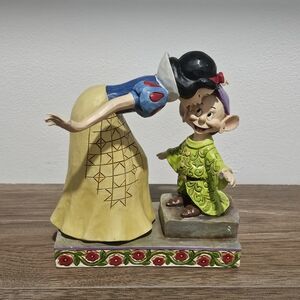 Jim Shore Snow White and Dopey Sculpture with Yellow and Green Details